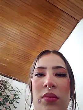 Snapshot of Celeste_Moretti chatting on November 7, 2025, 1:48 pm Celeste Moretti online show from November 7, 2025, 1:48 pm