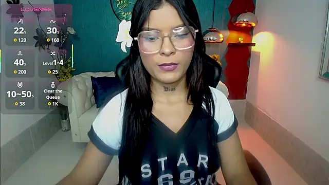 Scandarkmarie online show from November 18, 2025, 11:26 pm