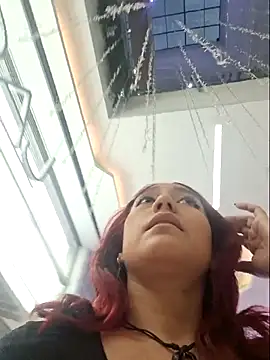 Snapshot of Eveelyn25xx chatting on November 9, 2025, 10:36 pm Eveelyn25xx online show from November 9, 2025, 10:36 pm