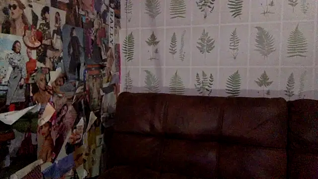 Snapshot of annoyedputa chatting on November 16, 2025, 6:29 am annoyedputa online show from November 16, 2025, 6:29 am