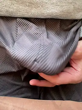 Snapshot of houkeiboy78 chatting on February 3, 2026, 10:15 pm houkeiboy78 online show from February 3, 2026, 10:15 pm