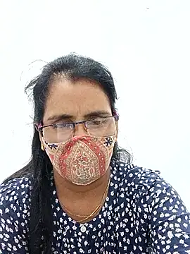 sanjana077 online show from April 4, 2026, 1:23 am