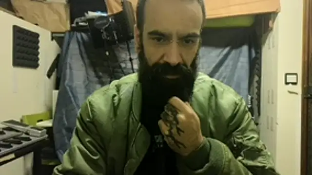 Snapshot of Cloudmanson chatting on February 3, 2026, 3:15 am Cloudmanson online show from February 3, 2026, 3:15 am