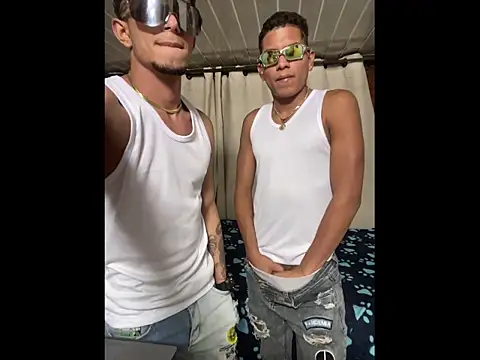 Mike and Rayan online show from December 14, 2025, 2:29 am