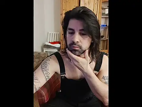 CharlyHemax online show from November 13, 2025, 5:17 pm