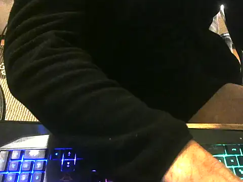 ellsaBunny online show from November 19, 2025, 3:01 pm