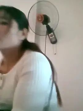 Qoine392 online show from December 17, 2025, 2:05 am