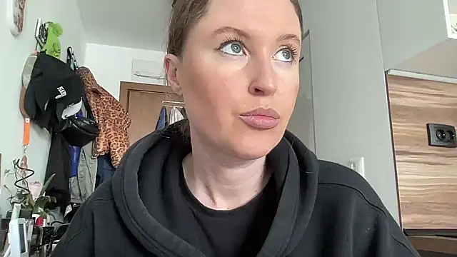 Snapshot of Ameli8 chatting on February 26, 2026, 9:09 am Ameli8 online show from February 26, 2026, 9:09 am