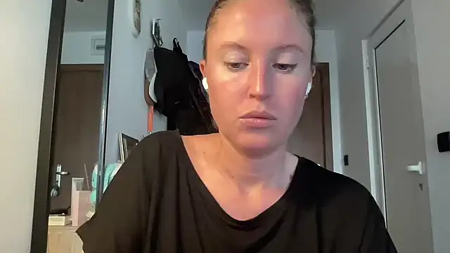 Ameli8 online show from November 22, 2025, 2:05 pm