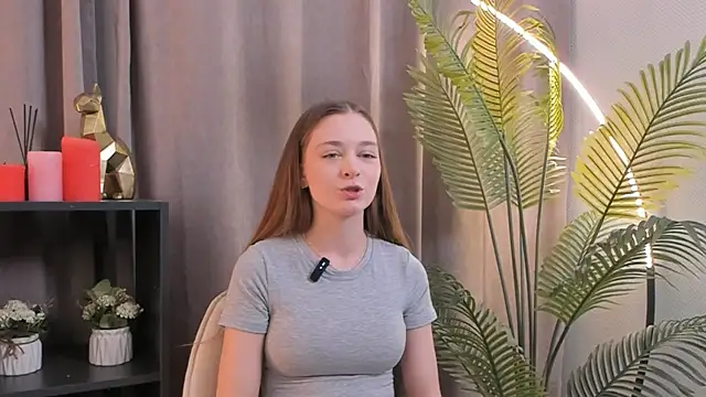 AnhMounkes online show from November 8, 2025, 7:23 am