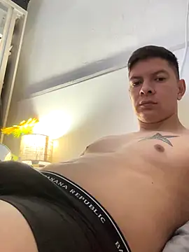 Snapshot of Maluma1995 chatting on November 7, 2025, 3:16 pm Maluma1995 online show from November 7, 2025, 3:16 pm