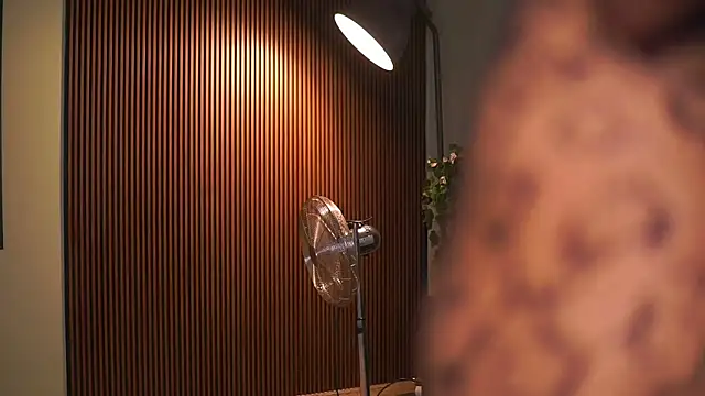 RavennaDArcy online show from November 13, 2025, 7:07 pm