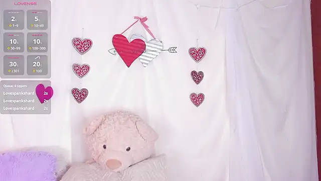 Nyra lux16 online show from February 24, 2026, 7:42 am