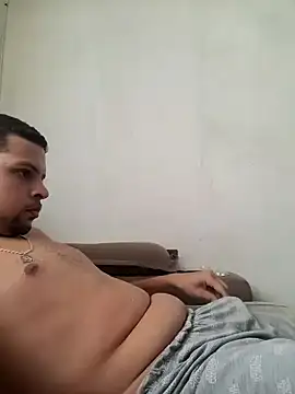 Snapshot of casadodequebra chatting on February 9, 2026, 3:43 pm casadodequebra online show from February 9, 2026, 3:43 pm