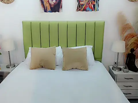 sebastian cruz  online show from February 28, 2026, 6:51 pm