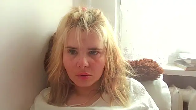 HornyElena online show from April 14, 2026, 10:31 am