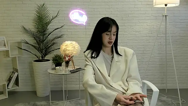 Snapshot of JaneenSeaney chatting on November 6, 2025, 7:34 am JaneenSeaney online show from November 6, 2025, 7:34 am