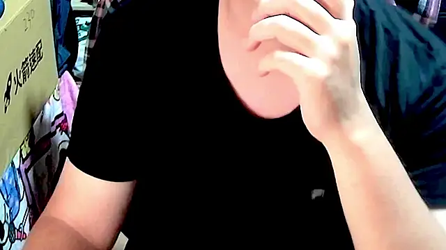 Snapshot of kk05483 chatting on March 1, 2026, 6:30 pm kk05483 online show from March 1, 2026, 6:30 pm