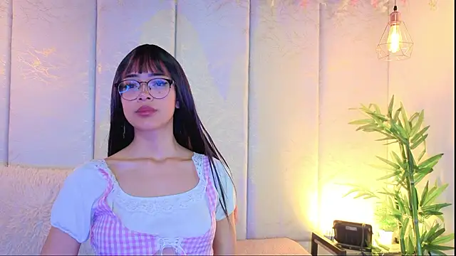  ViolletteNoir  online show from March 17, 2026, 8:45 pm