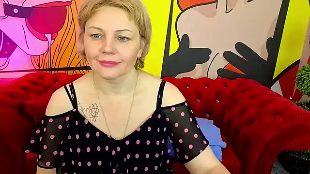 AmaraNights online show from December 4, 2025, 2:27 pm