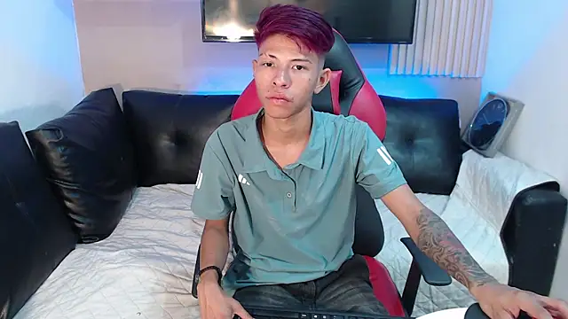 Tessachains 2  online show from November 12, 2025, 6:45 pm