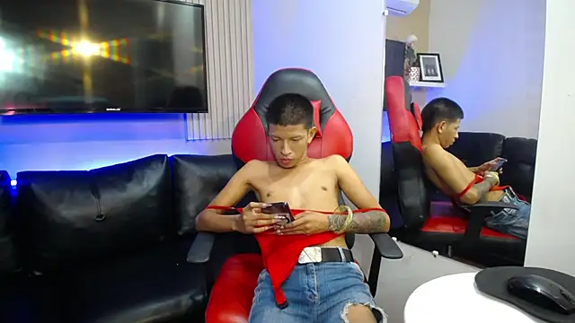 Tessachains 2  online show from December 20, 2025, 4:59 am