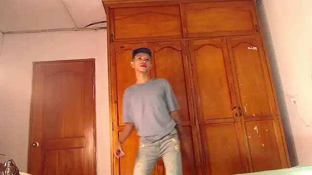 Tessachains 2  online show from February 14, 2026, 1:55 pm