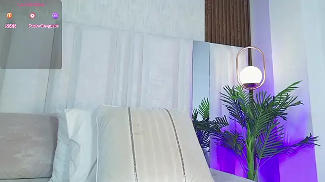 iam katherine online show from February 10, 2026, 7:57 pm