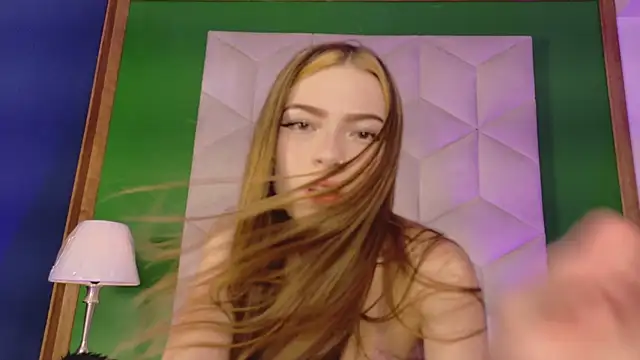 honey vixen  online show from April 29, 2026, 9:54 pm