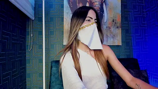 Snapshot of Sharktitiare_ chatting on November 7, 2025, 1:54 am Sharktitiare online show from November 7, 2025, 1:54 am