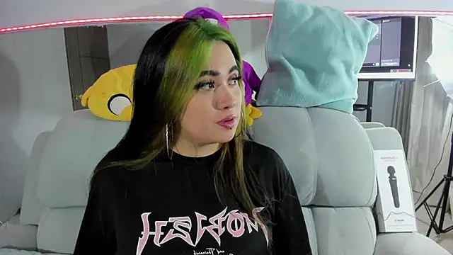 Snapshot of Lilith_Zenith_ chatting on November 7, 2025, 4:50 am Lilith Zenith online show from November 7, 2025, 4:50 am