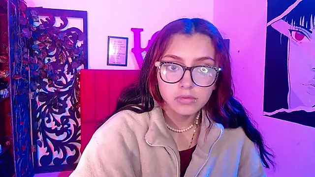 vaiolet johansson online show from November 20, 2025, 1:34 pm