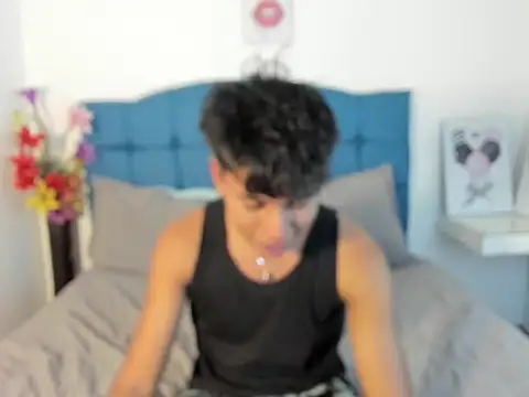 Valentino Lane online show from January 12, 2026, 2:07 am