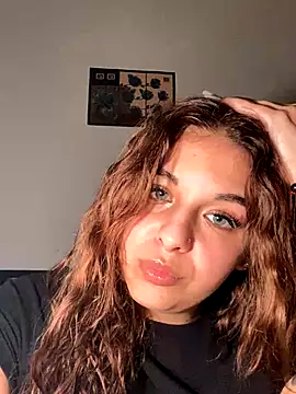 CurvyRush online show from November 11, 2025, 10:15 pm