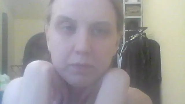 Snapshot of LottaPrice chatting on November 6, 2025, 1:04 pm LottaPrice online show from November 6, 2025, 1:04 pm