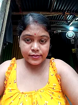 Miss dolli online show from November 15, 2025, 7:56 am