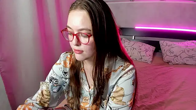 Snapshot of Mersedes_Rosso chatting on November 18, 2025, 9:12 am Mersedes Rosso online show from November 18, 2025, 9:12 am