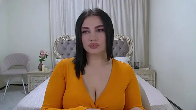 AdrianaTorres online show from November 14, 2025, 5:11 am