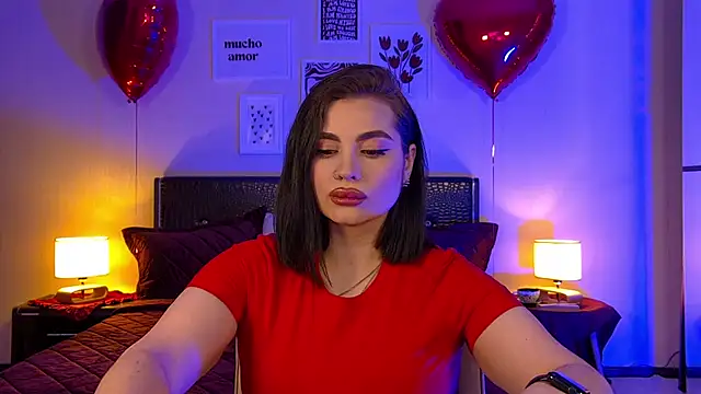 AdrianaTorres online show from February 9, 2026, 6:17 pm