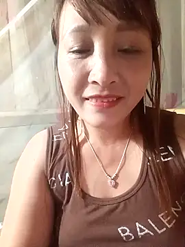 Snapshot of Missa-kute20 chatting on November 9, 2025, 2:43 pm Missa-kute20 online show from November 9, 2025, 2:43 pm