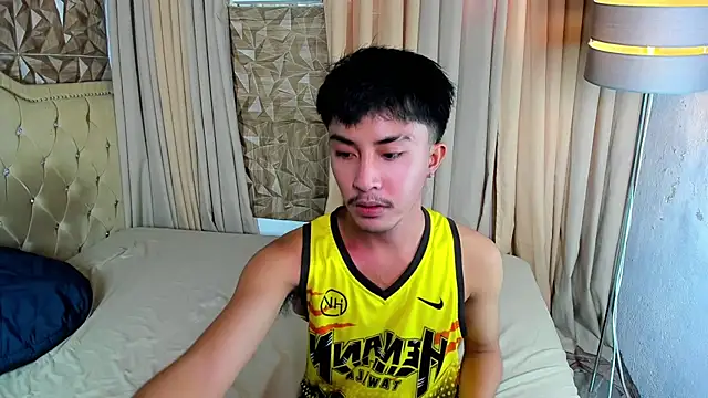 Urloverhardcock online show from May 15, 2026, 6:55 am