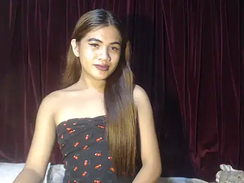 Snapshot of Rema_thebigcock chatting on November 16, 2025, 12:32 pm Rema thebigcock online show from November 16, 2025, 12:32 pm