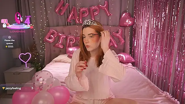 AvaRyder online show from December 17, 2025, 1:38 pm