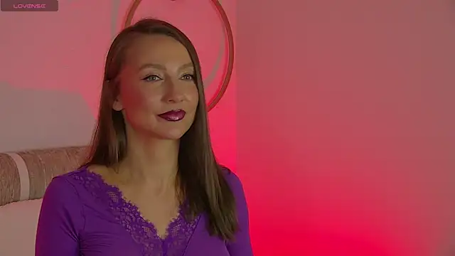 Eva Devine online show from November 13, 2025, 5:50 pm