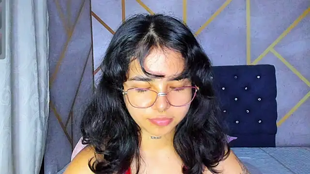  vaiolet owo online show from February 21, 2026, 7:43 am