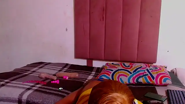 Nikistickyxx25 online show from May 8, 2026, 3:10 am