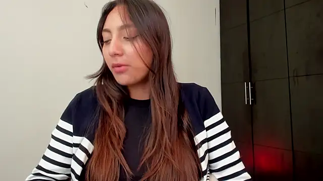 LilyGarcia online show from May 31, 2026, 6:42 pm