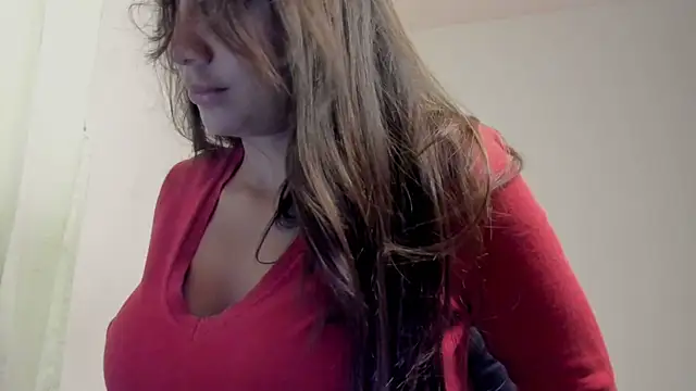 LilyGarcia online show from May 16, 2026, 1:37 am