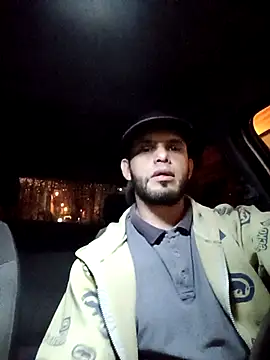 Snapshot of James21990 chatting on December 23, 2025, 8:46 am James21990 online show from December 23, 2025, 8:46 am