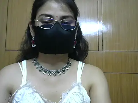Snapshot of Fairy_Pie chatting on June 25, 2026, 6:24 pm Fairy Pie online show from June 25, 2026, 6:24 pm
